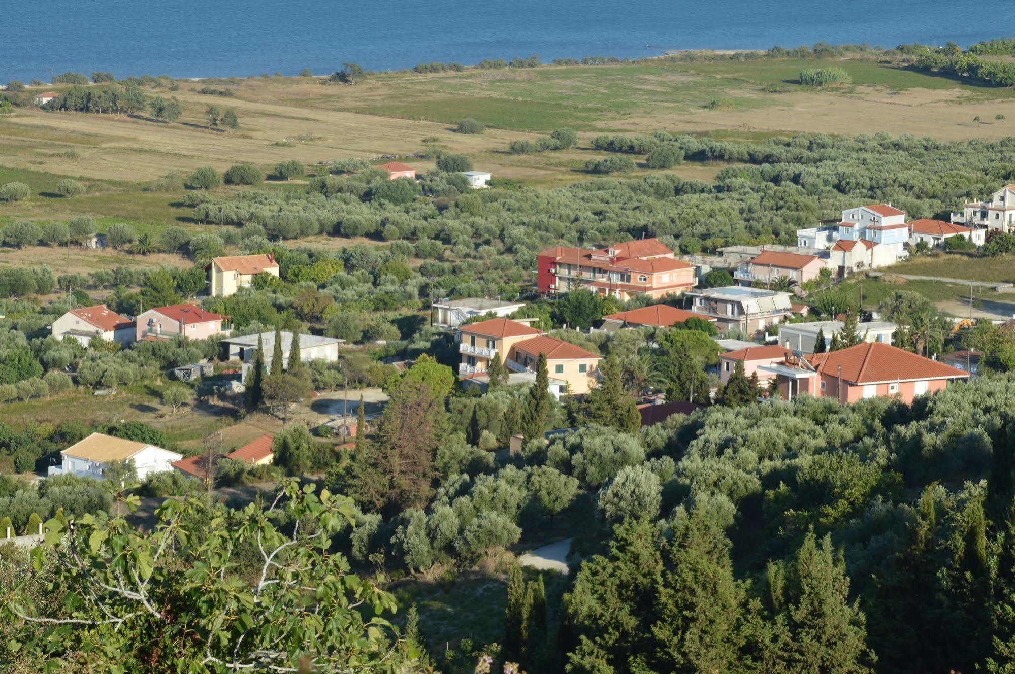 Villa Reverenza Lixouri Esterno foto